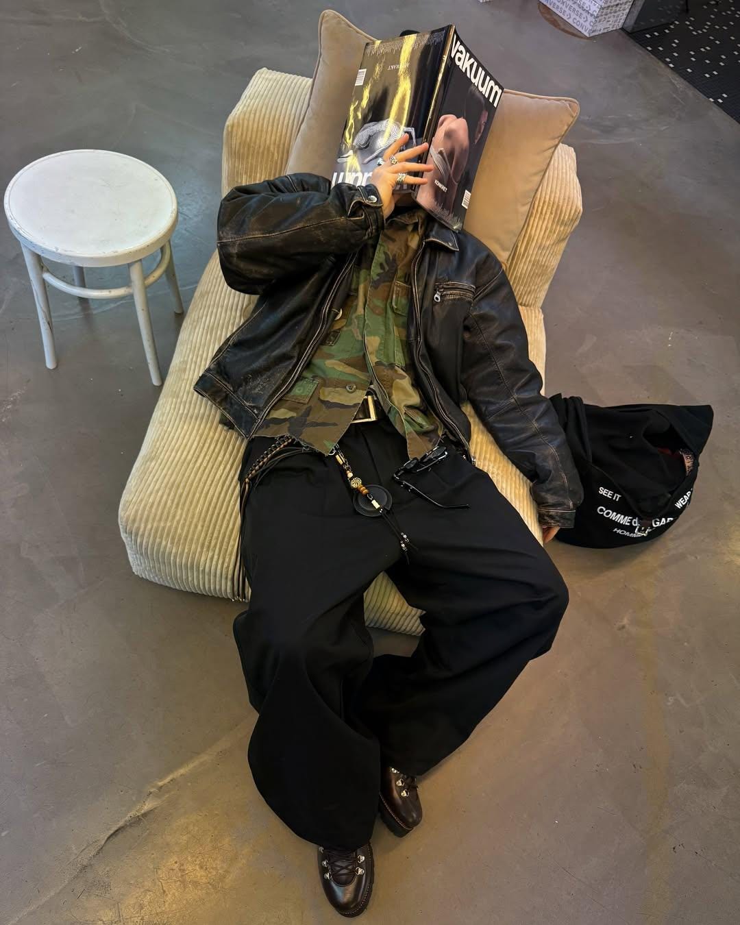 Men's Handmade Distressed Cowhide Leather Jacket: Retro Black Zip-Up Christmas Gift Idea